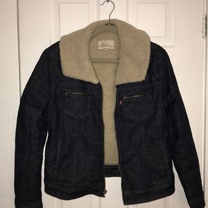 Levi’s Sherpa lined jacket